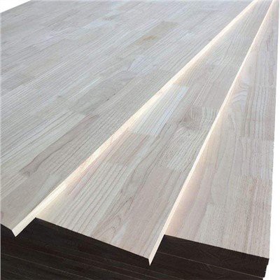 กระดานไม้เนื้อแข็ง